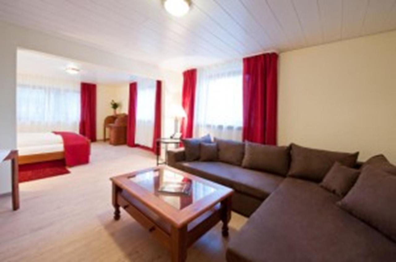 Hotel Hohensteiner Hof Bonnigheim Экстерьер фото