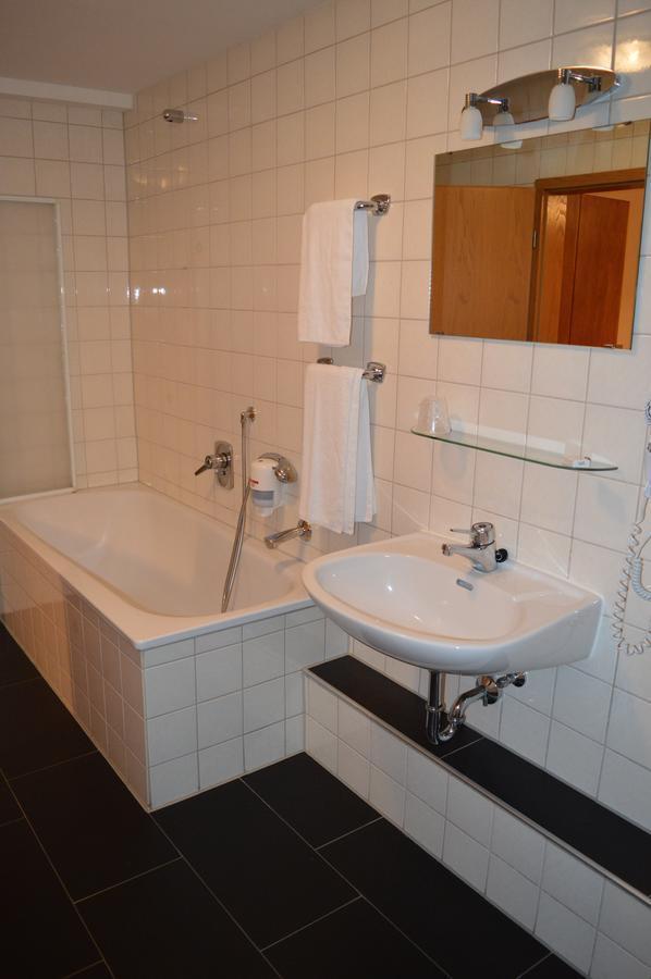 Hotel Hohensteiner Hof Bonnigheim Экстерьер фото